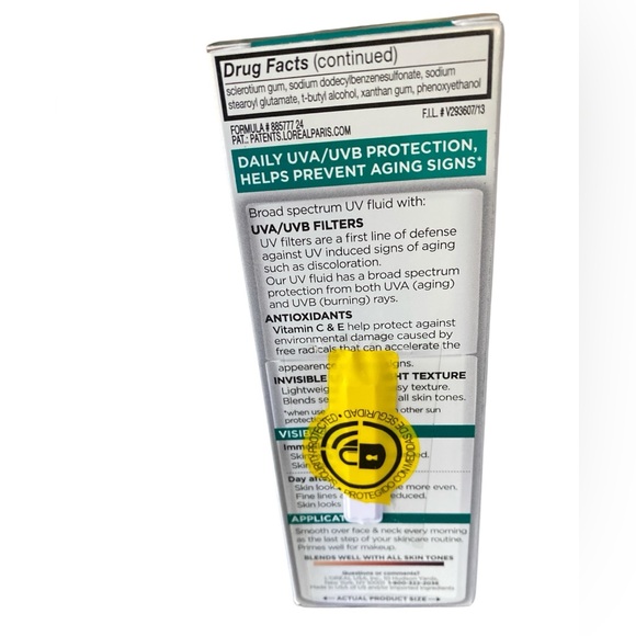 L'Oreal Paris Bright Reveal Daily UV Broad Spectrum SPF 50 Lotion - Picture 5 of 6